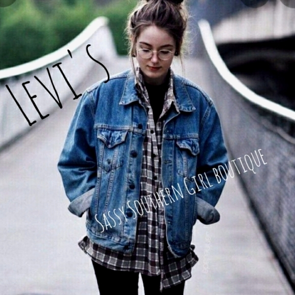 ⭐🆕 Levi's trucker boyfriend jacket - Picture 4 of 13